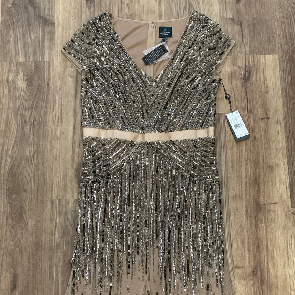 NWT Adrianna Papell Women's Cap Sleeve Linear Beaded Gown. Size 12